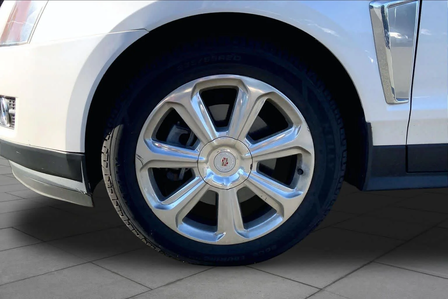 Used 2015 Platinum Ice Tricoat Cadillac Performance Collection image 11