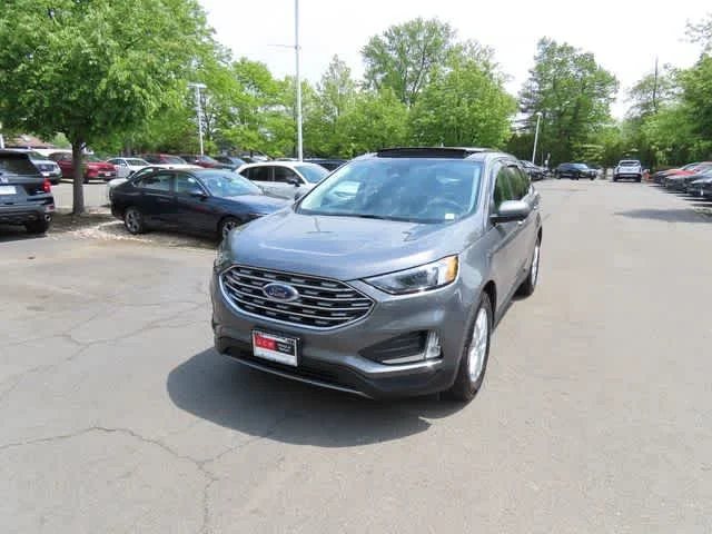 2022 Ford Edge SEL AWD's photo