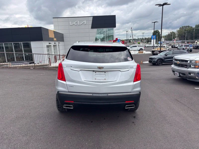 Used 2019 Silver Cadillac Base image 7