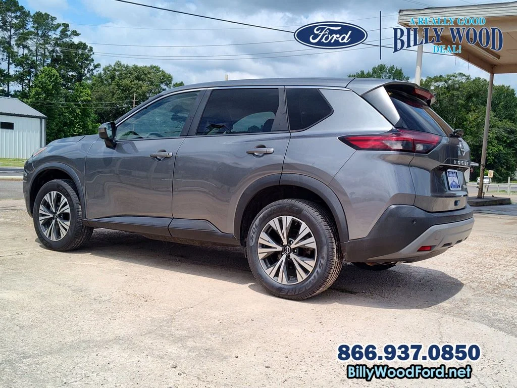 Used 2023 Gun Metallic Nissan SV image 4