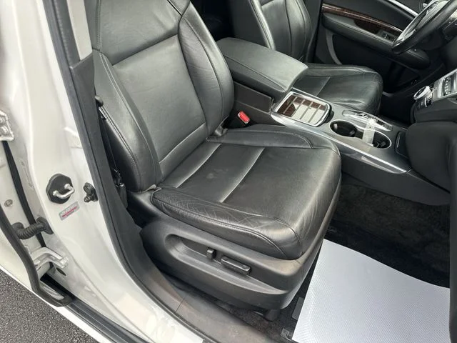 Used 2018 White Diamond Pearl Acura 3.5L image 29
