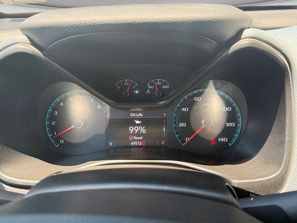 Used 2022 White Chevrolet Z71 image 14