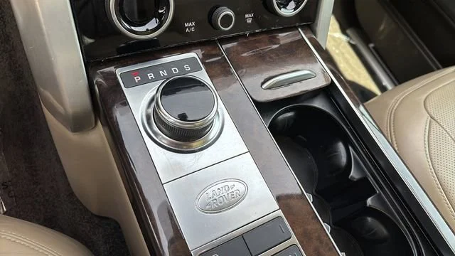 Used 2019 Blue Land Rover 5.0L V8 Supercharged image 30