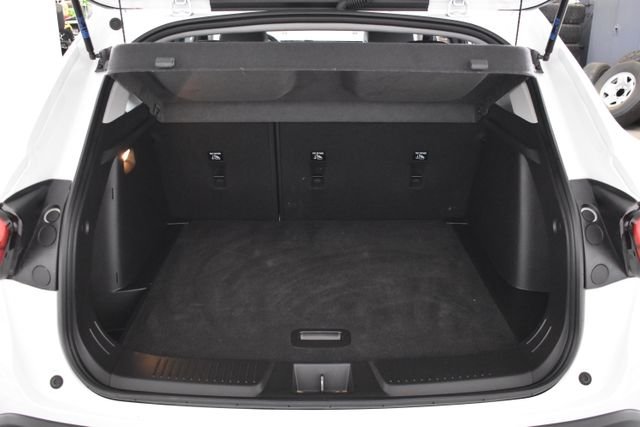 Used 2024 White Chevrolet LT image 15