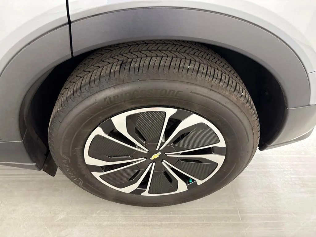 Used 2025 Gray Chevrolet LT image 14