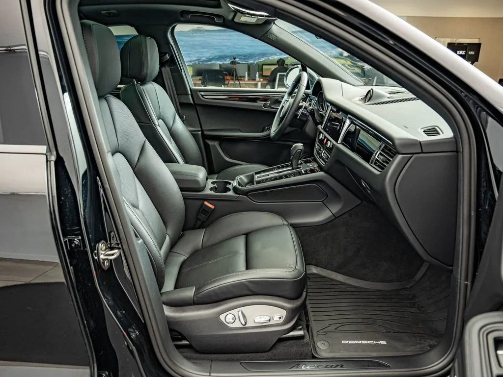 Used 2026 Black Porsche  image 39