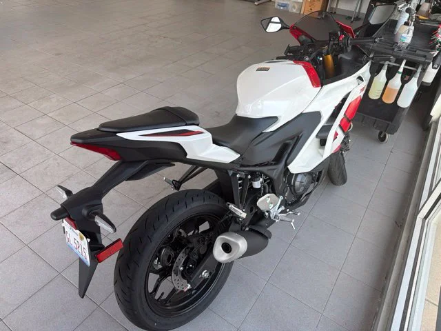 Used 2026  Yamaha Motorcycle image 6