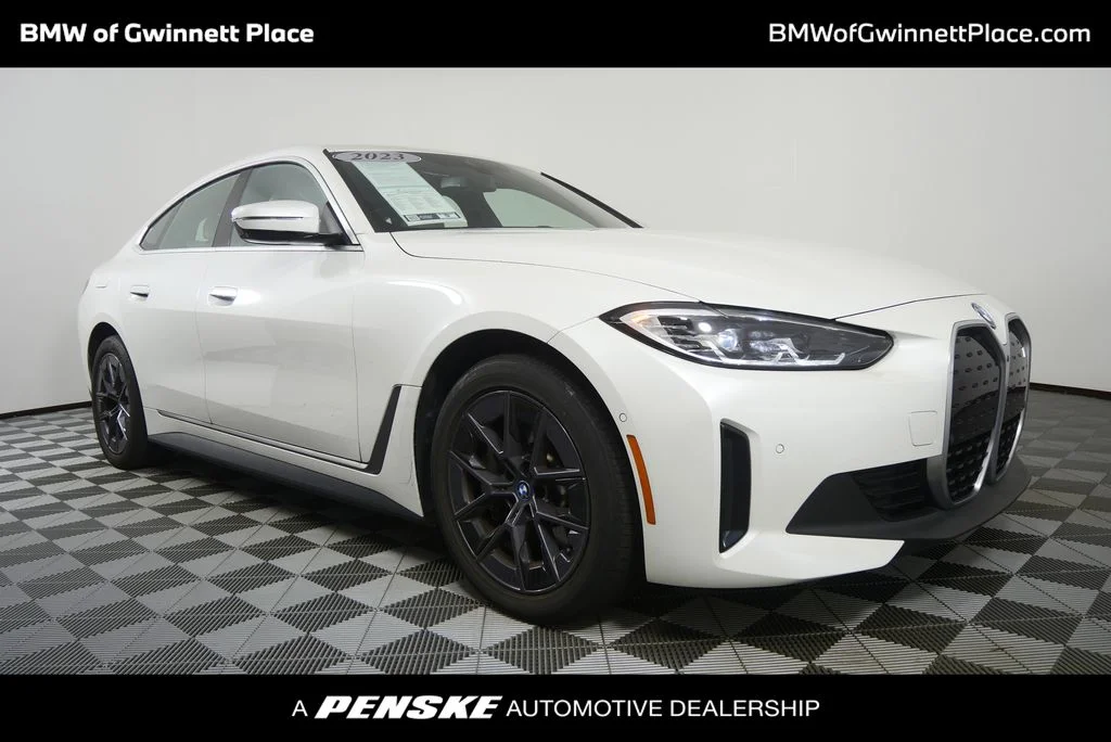 2023 BMW i4 eDrive35's photo