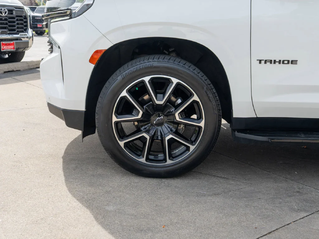 Used 2021 White Chevrolet RST image 35