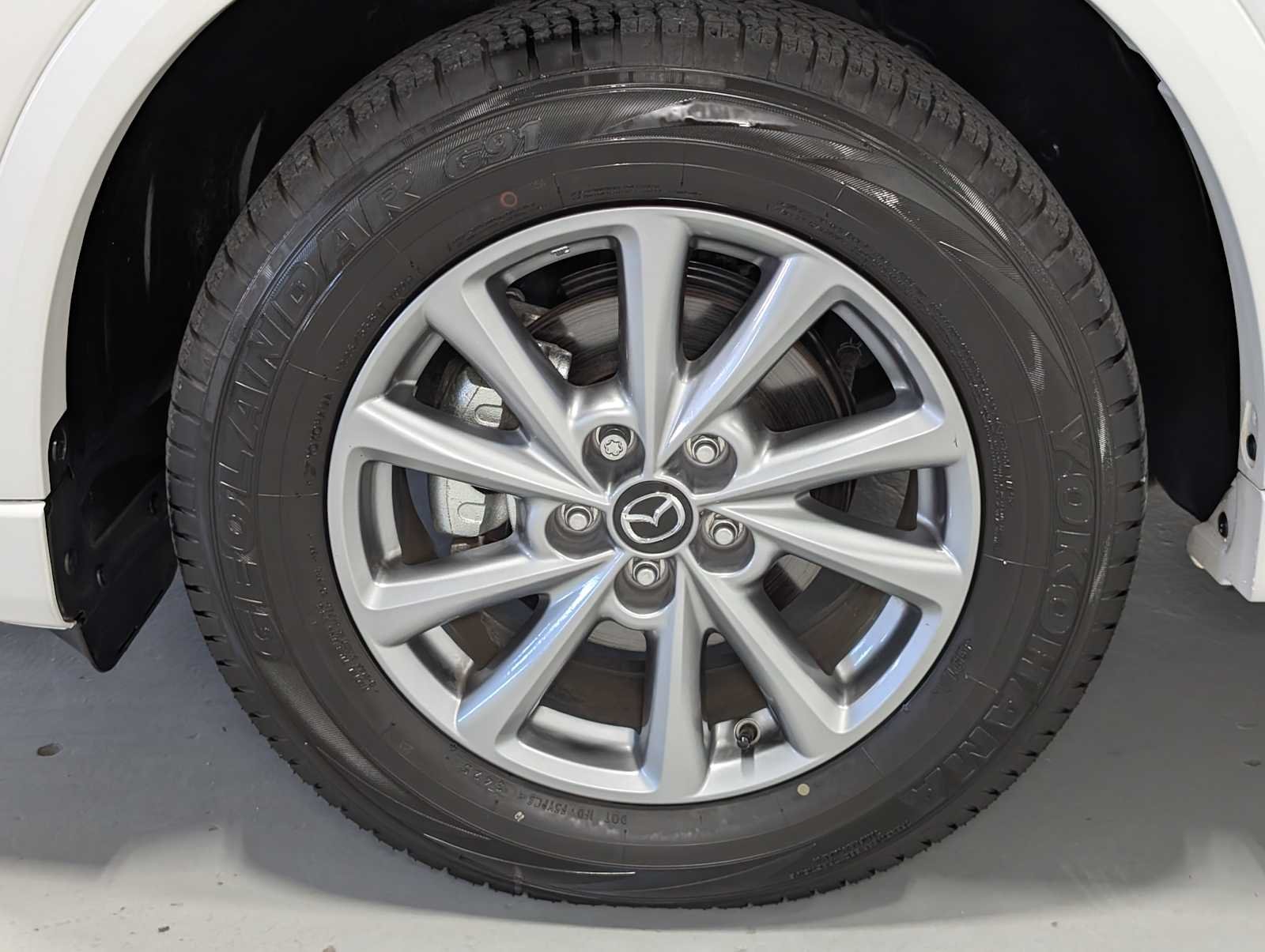 Used 2025 Rhodium White Metallic Mazda 2.5 S Preferred Package image 3