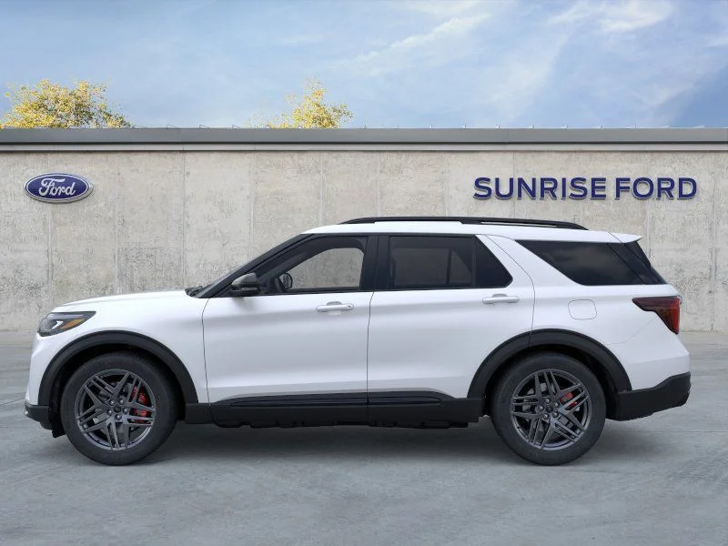 New 2026 Star White Metallic Tri-Coat Ford ST image 3