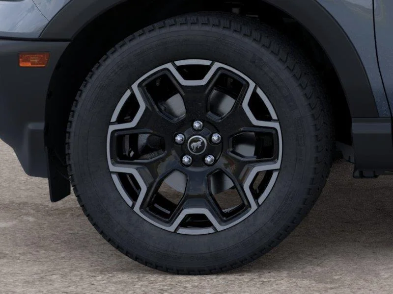 New 2026 Azure Gray Metallic Tri-Coat FORD Outer Banks® image 19