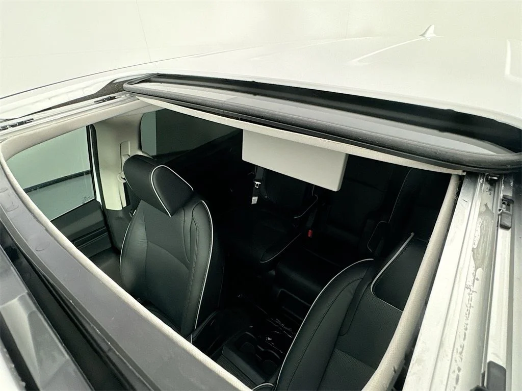 New 2026 Solar Silver Metallic Honda Elite image 31