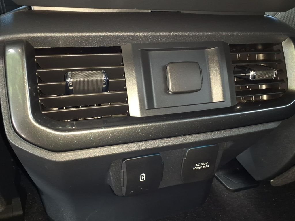2022 Ford F-150 XLT - Photo 17