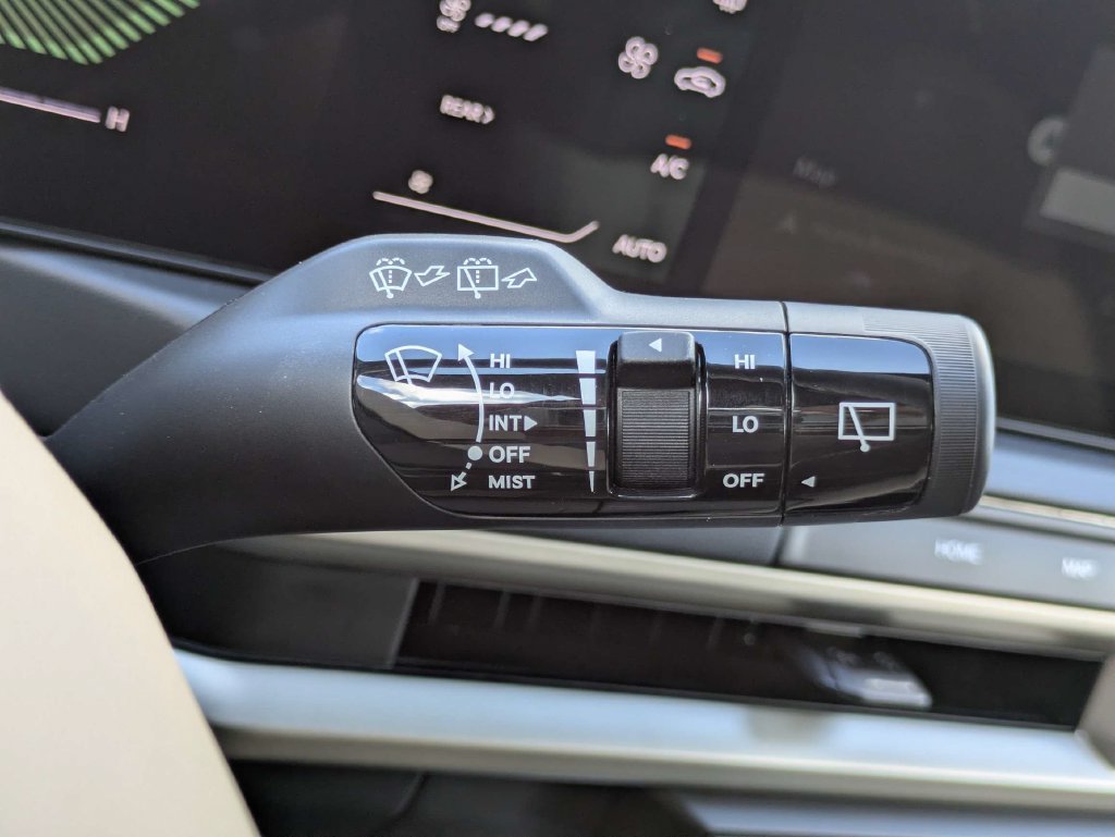 New 2027 Glacial White Pearl Kia EX image 30