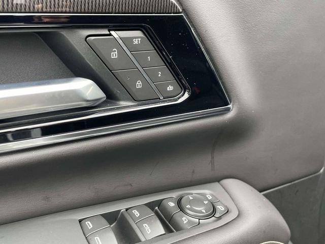 Used 2026 Summit White GMC Elevation image 9