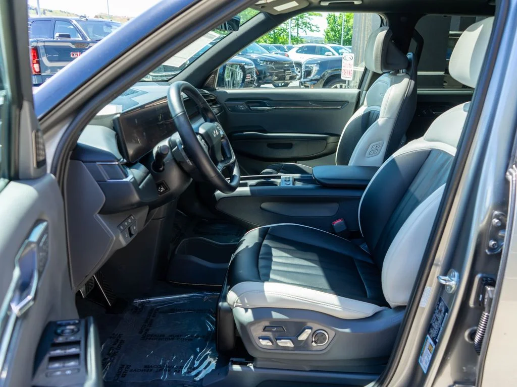 Used 2024 Gray Kia GT-Line image 11