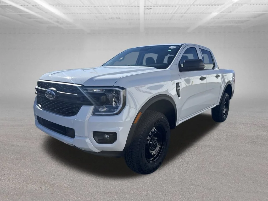 New 2026 Oxford White Ford XL image 3