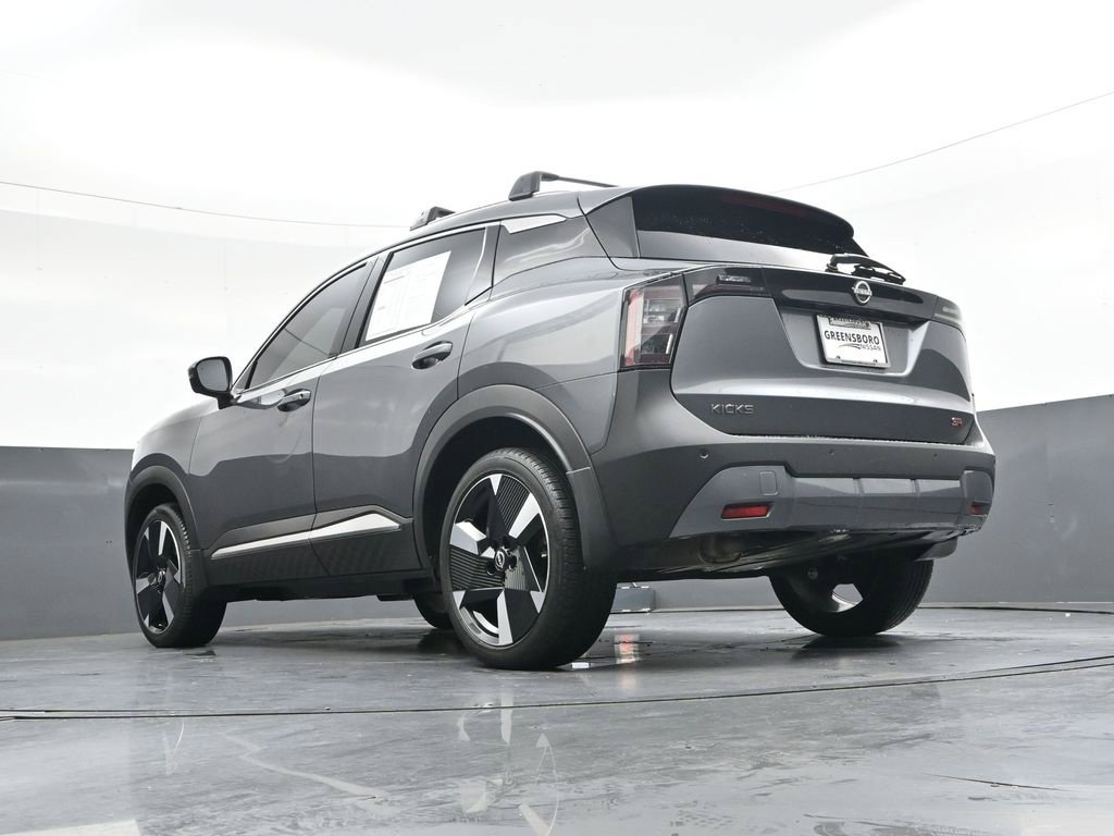Used 2025 Gray Nissan SR image 26