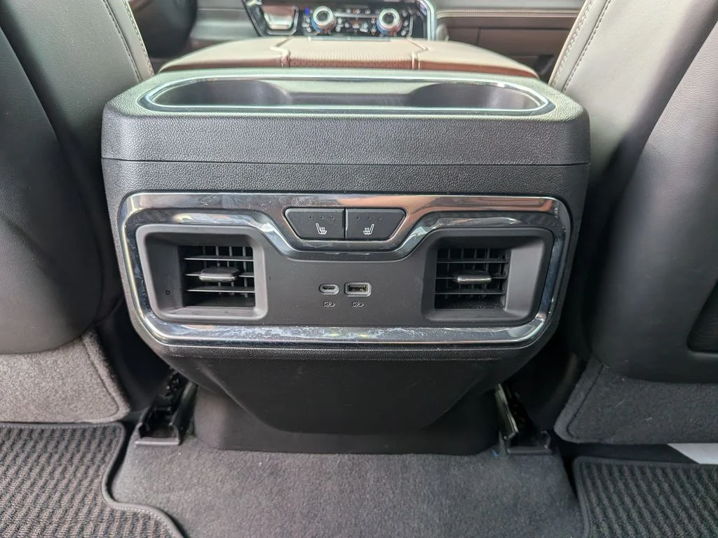 Used 2025 Black GMC Denali Ultimate image 28