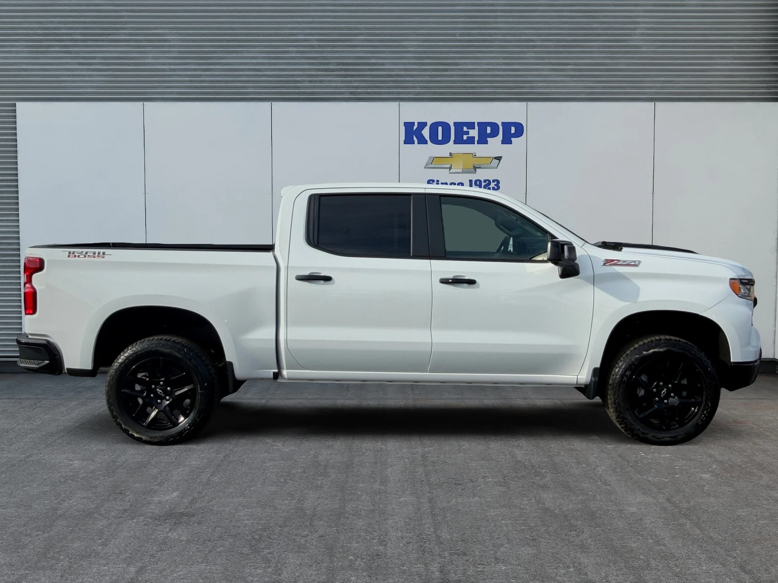 New 2026 Summit White Chevrolet LT Trail Boss image 6