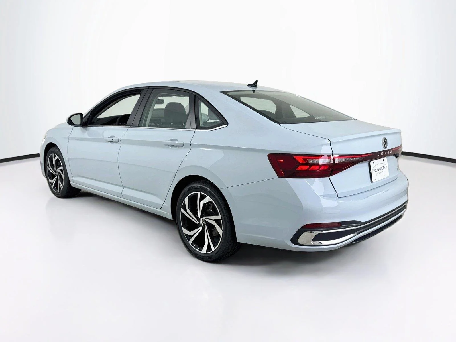 New 2027 GRAY Volkswagen SEL image 7