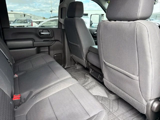 Used 2022 White Chevrolet Custom image 27