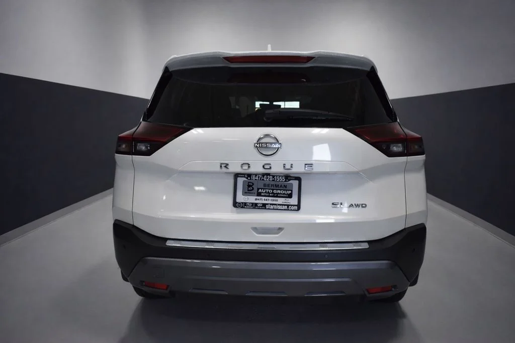 Certified Used 2023 White Nissan SL image 9