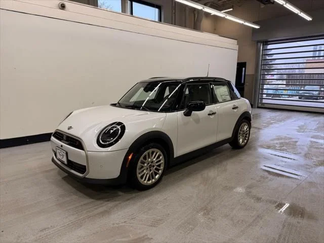 2026 MINI Hardtop Cooper S's photo