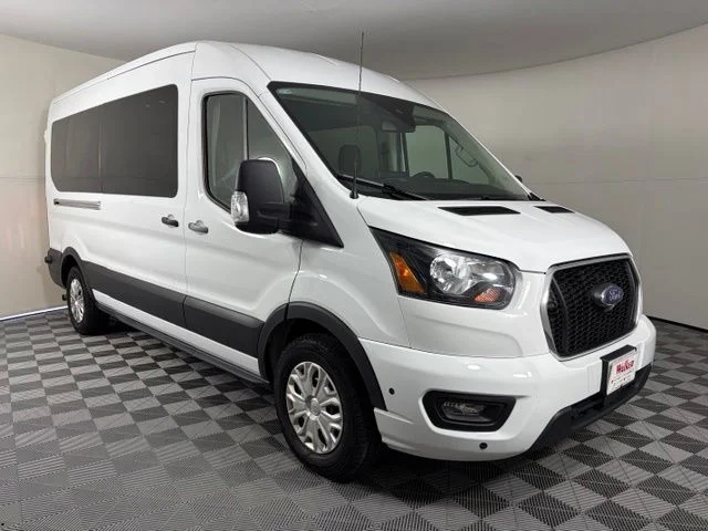 2024 Ford Transit-350 MR Pass XLT