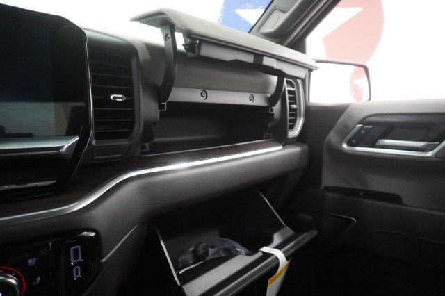 2026 GMC Sierra 1500 SLT - Photo 40