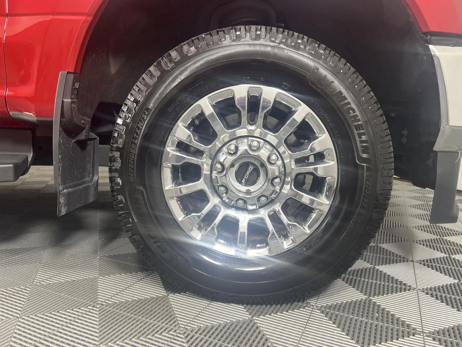 Used 2022 Rapid Red Metallic Tinted Clearcoat Ford XLT image 12