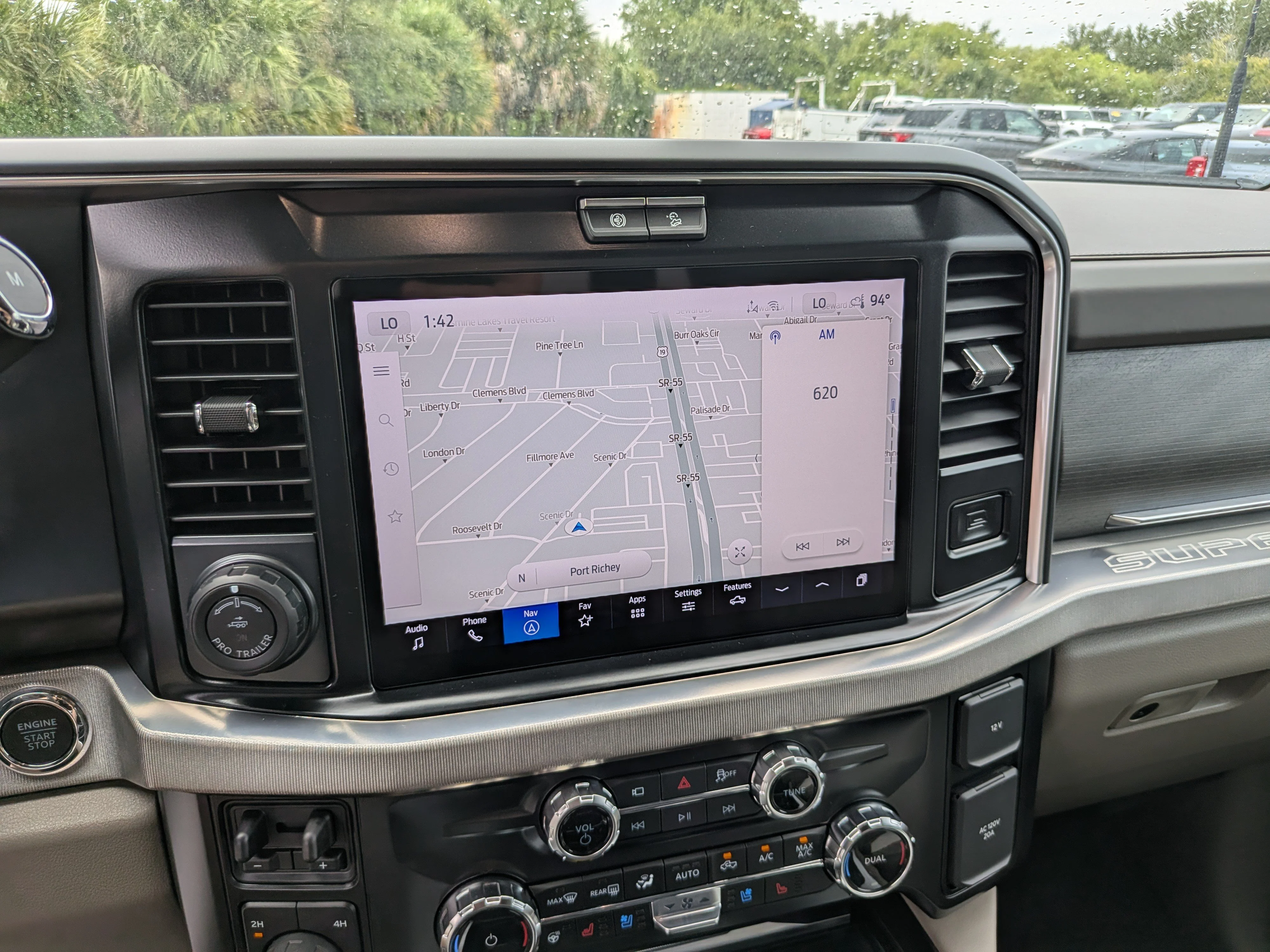 New 2026 Star White Metallic Tri-Coat Ford F-250® Platinum® image 23