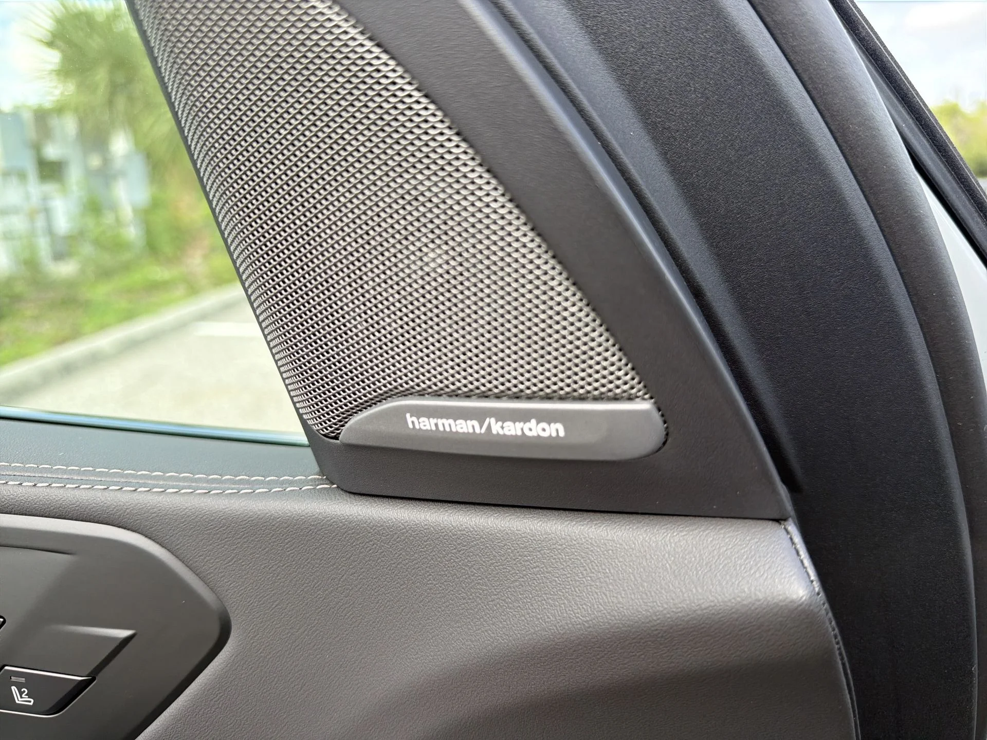 New 2026 Brooklyn Grey Metallic BMW xDrive40i image 28