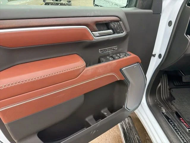 New 2026 Glacier White Tricoat GMC Denali Ultimate image 24