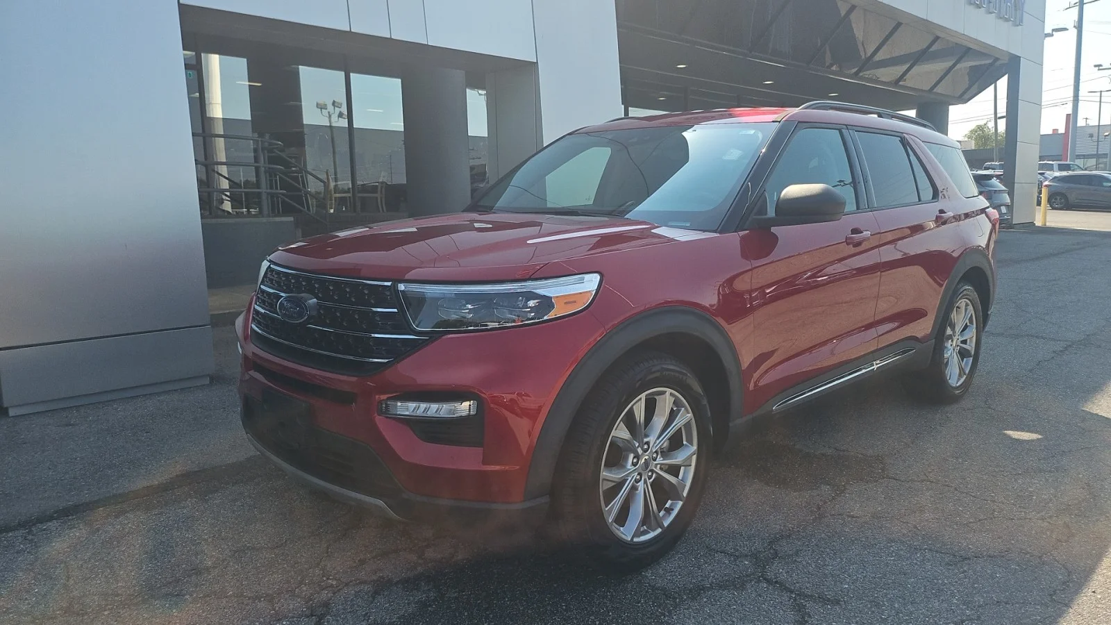 Used 2021 Rapid Red Metallic Tinted Clearcoat Ford XLT RWD image 8