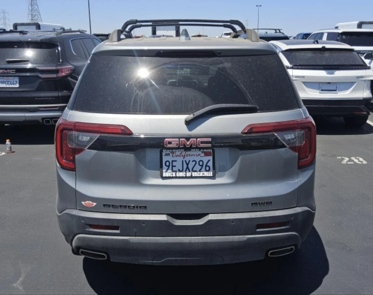Used 2023 STERLING METALLIC GMC SLE image 22