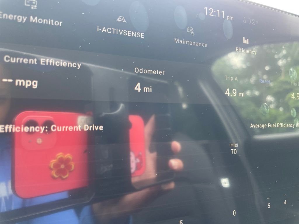 New 2026 Gray Metallic Mazda 2.5 S Select image 2