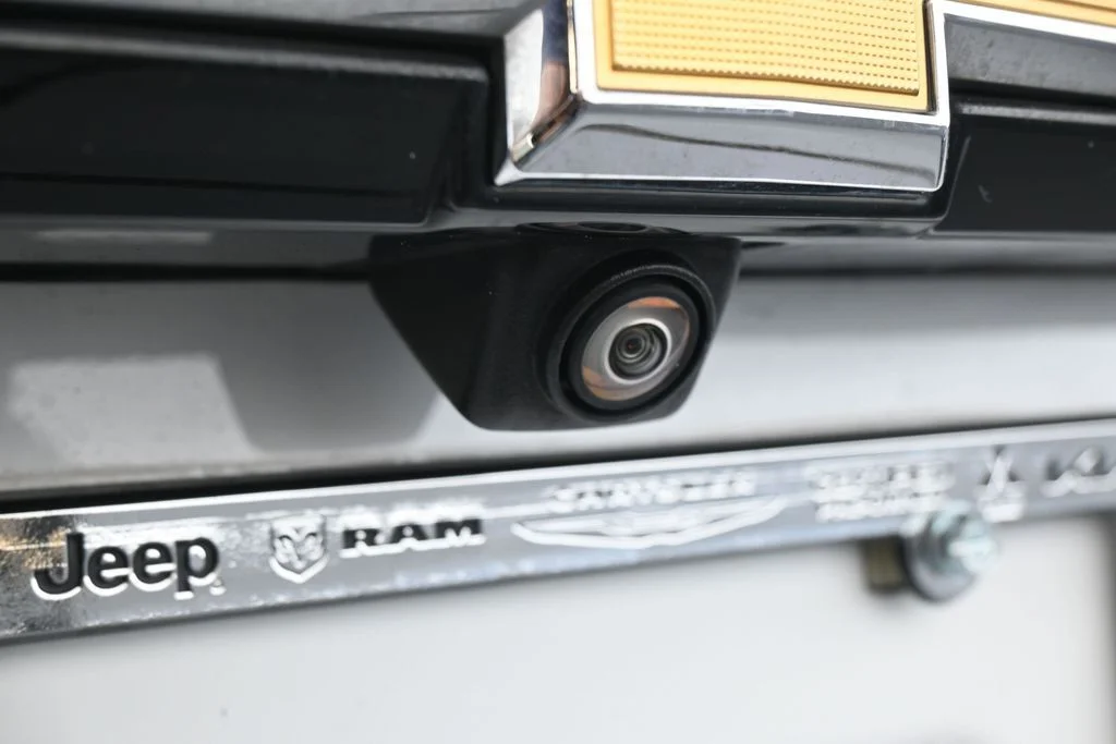 Used 2022 Summit White Chevrolet LS image 31