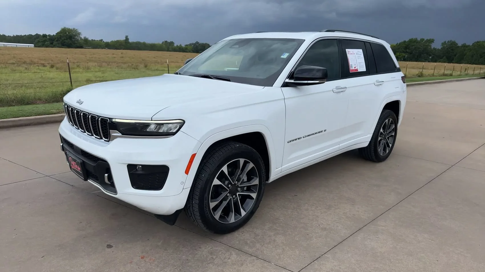 Used 2022 Bright White Clearcoat Jeep Overland image 4