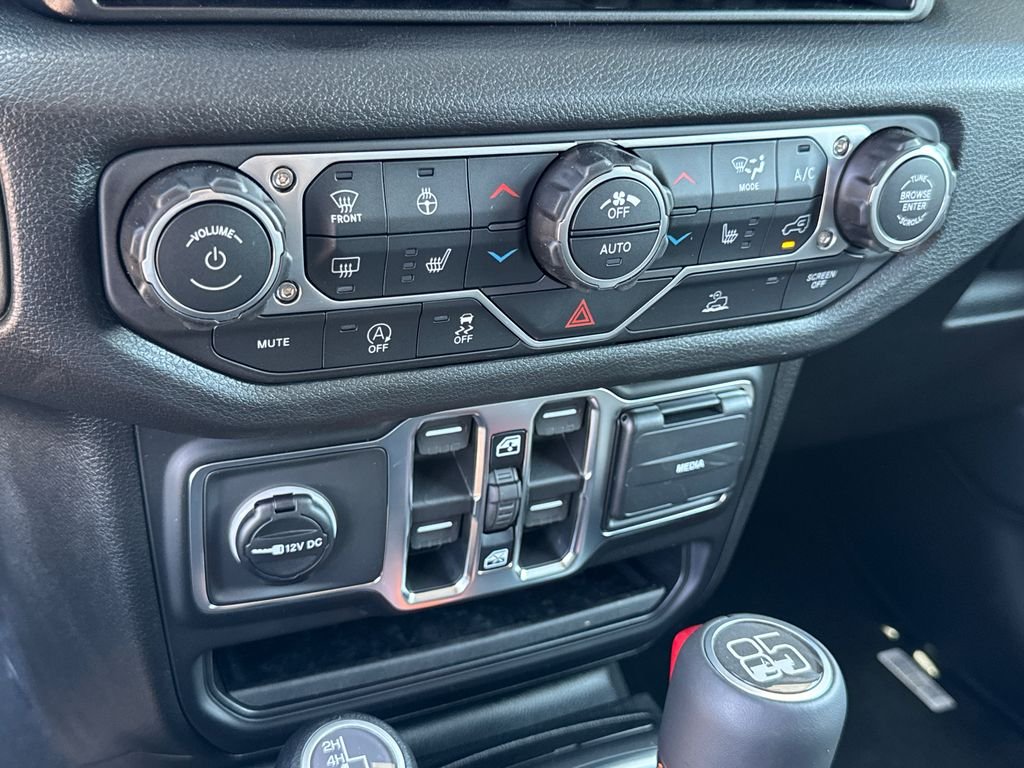 New 2026 Granite Crystal Metallic Clear-Coat Exterior Paint Jeep 85th Anniversary Edition image 31