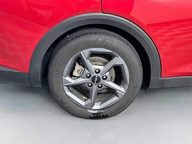 2025 Kia K4 LXS - Photo 34