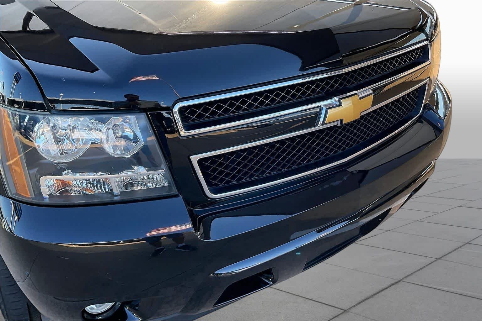 Used 2013 Black Chevrolet LT image 27