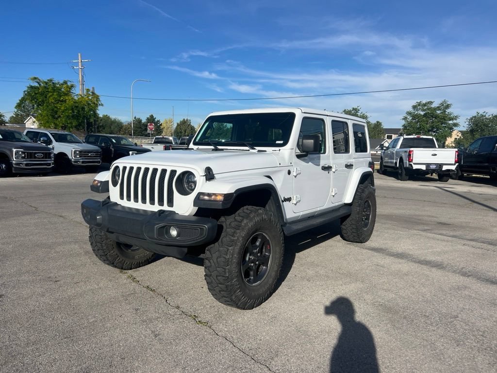 Used 2020 Bright White Clearcoat Jeep Unlimited Sahara image 12