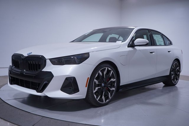 2027|BMW|5 Series|550e xDrive|4D Sedan