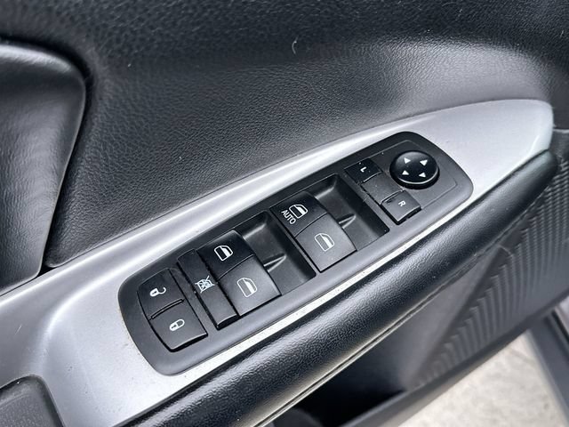 Used 2019 Gray Dodge SE image 23