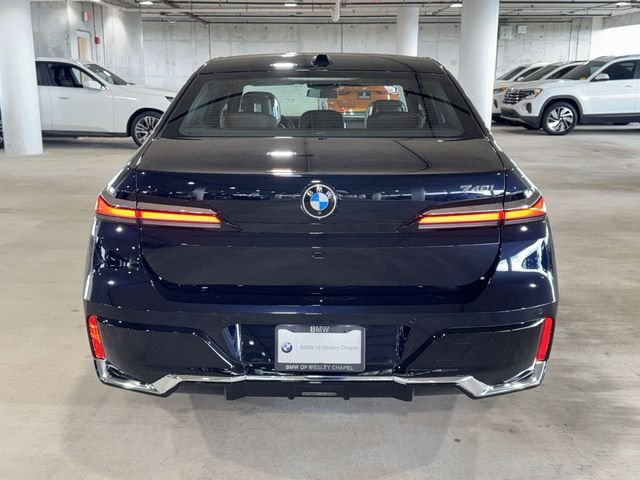 Used 2025 Carbon Black Metallic BMW 740i image 7