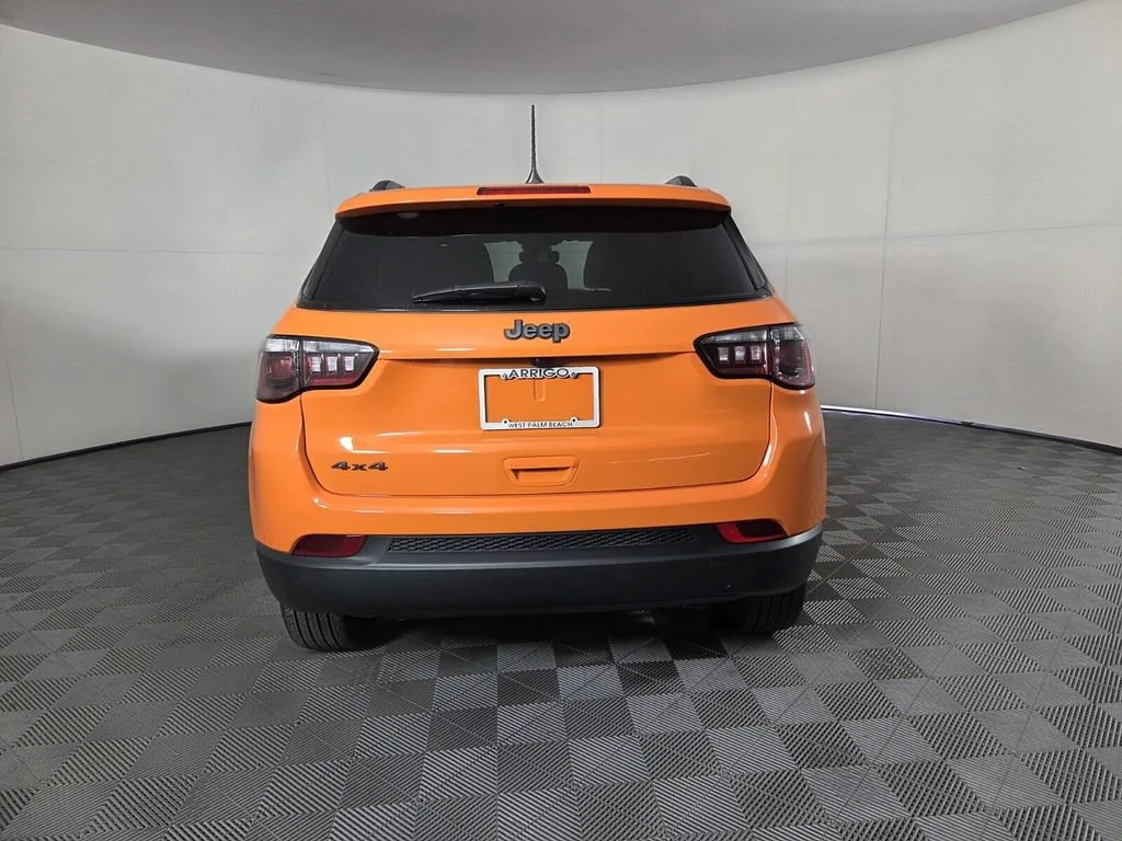 New 2026 Joose Exterior Paint Jeep Latitude Altitude image 5