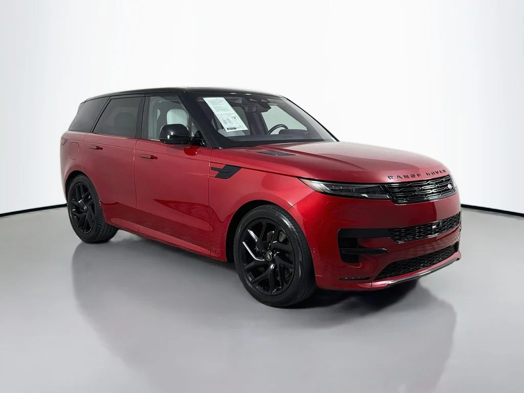 Certified Used 2023 Firenze Red Metallic Land Rover SE Dynamic image 3