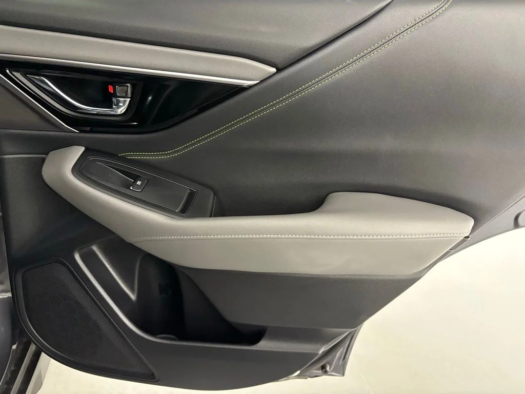 Used 2025 Gray Subaru Onyx Edition image 44
